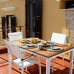 Feriehus Alexandros Traditional House *
