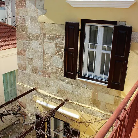 Nyaraló Alexandros Traditional House